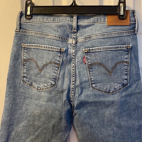 Levis 720 HIGH RISE SUPER SKINNY WOMEN'S JEANS - Picture 3 of 4